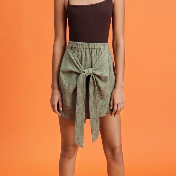 Zara Dresses & Skirts - NWT Zara Olive Green Tie Front Mini Skirt Size M